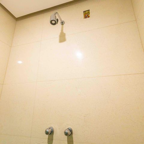 Casa de condomínio à venda com 270m², 4 quartos e 2 vagas Casa de condomínio à venda com 270m², 4 quartos e 2 vagasBanheiro da Suíte 3