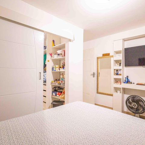 Casa de condomínio à venda com 270m², 4 quartos e 2 vagas Casa de condomínio à venda com 270m², 4 quartos e 2 vagasSuíte 1