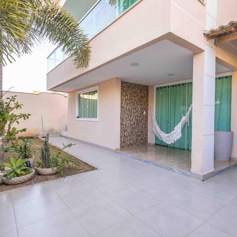 Casa de condomínio à venda com 270m², 4 quartos e 2 vagas Casa de condomínio à venda com 270m², 4 quartos e 2 vagasÁrea comum