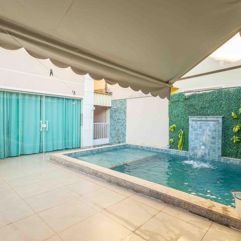 Casa de condomínio à venda com 270m², 4 quartos e 2 vagas Casa de condomínio à venda com 270m², 4 quartos e 2 vagasÁrea comum