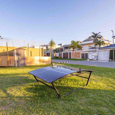 Casa de condomínio à venda com 270m², 4 quartos e 2 vagas Casa de condomínio à venda com 270m², 4 quartos e 2 vagasÁrea comum