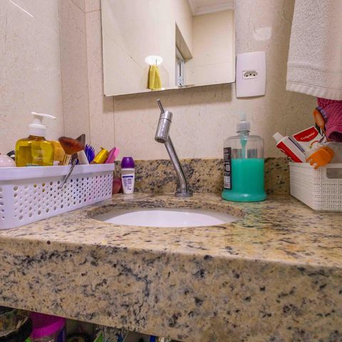 Casa de condomínio à venda com 270m², 4 quartos e 2 vagas Casa de condomínio à venda com 270m², 4 quartos e 2 vagasBanheiro Social
