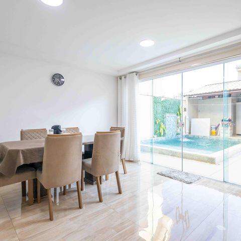 Casa de condomínio à venda com 270m², 4 quartos e 2 vagas Casa de condomínio à venda com 270m², 4 quartos e 2 vagasCozinha