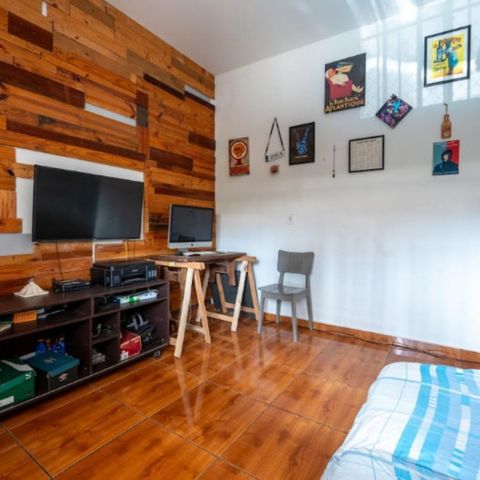 Casa à venda com 160m², 3 quartos e 2 vagas Casa à venda com 160m², 3 quartos e 2 vagasFoto 02