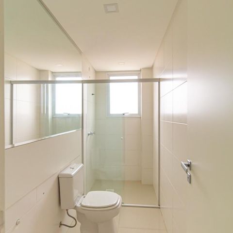 Apartamento à venda com 79m², 2 quartos e 2 vagas Apartamento à venda com 79m², 2 quartos e 2 vagasBanheiro Social