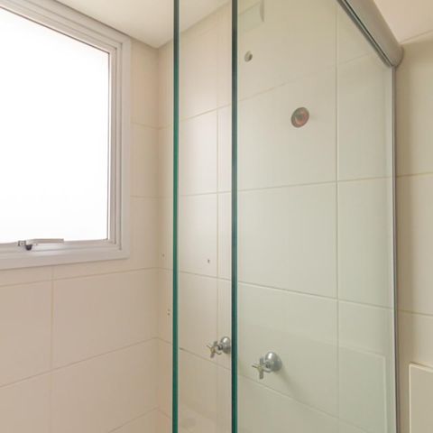 Apartamento à venda com 79m², 2 quartos e 2 vagas Apartamento à venda com 79m², 2 quartos e 2 vagasBanheiro da Suíte