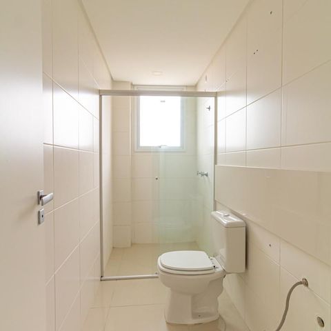 Apartamento à venda com 79m², 2 quartos e 2 vagas Apartamento à venda com 79m², 2 quartos e 2 vagasBanheiro da Suíte