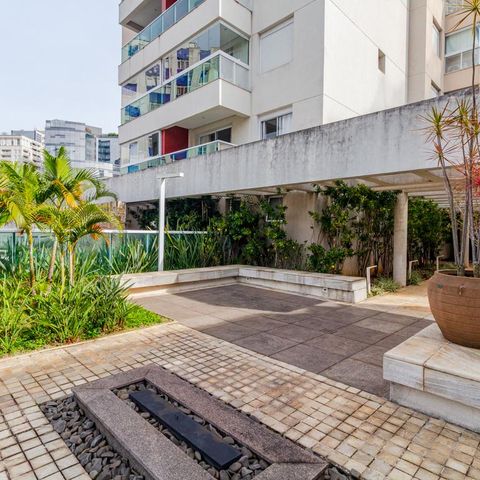 Apartamento à venda com 40m², 1 quarto e 1 vagaÁrea comum 