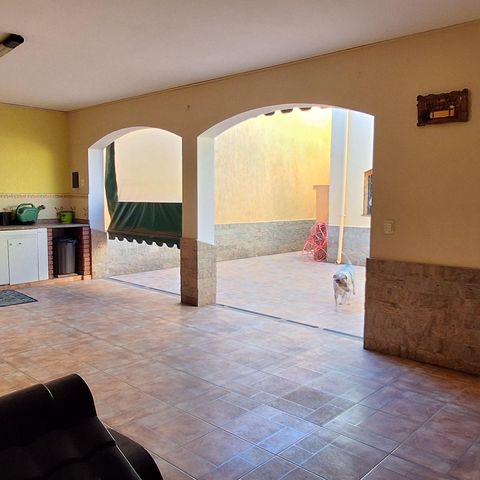 Casa à venda com 298m², 4 quartos e 3 vagasÁrea comum