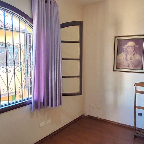 Casa à venda com 298m², 4 quartos e 3 vagasSuíte 3