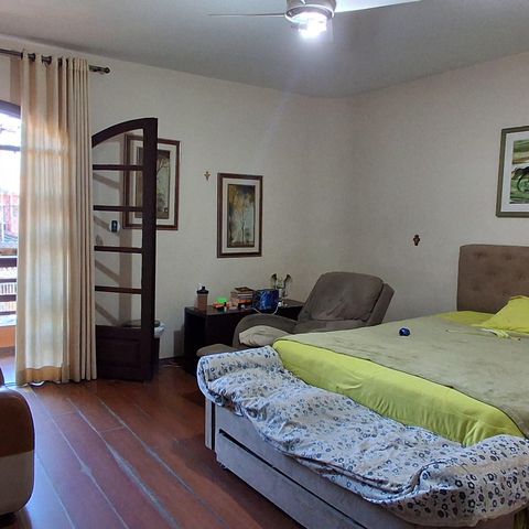 Casa à venda com 298m², 4 quartos e 3 vagasSuíte 1