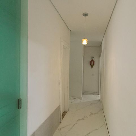 Casa à venda com 318m², 4 quartos e 3 vagasCorredor