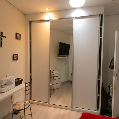 Casa à venda com 318m², 4 quartos e 3 vagasQuarto 4