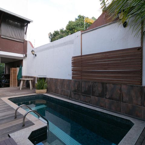 Casa à venda com 318m², 4 quartos e 3 vagasÁrea comum