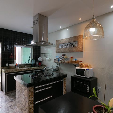 Casa à venda com 318m², 4 quartos e 3 vagasCozinha