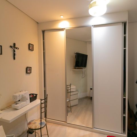 Casa à venda com 318m², 4 quartos e 3 vagasQuarto 4