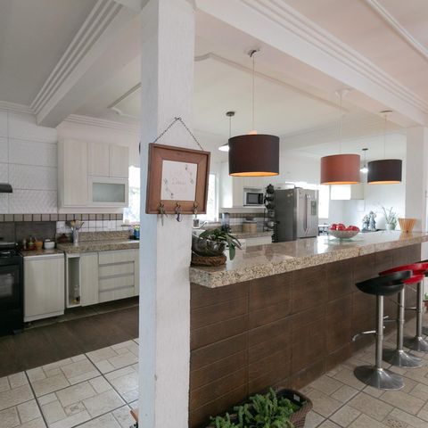 Casa à venda com 318m², 4 quartos e 3 vagasCobertura - Sala/cozinha