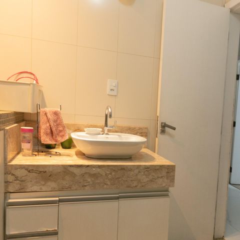 Casa à venda com 318m², 4 quartos e 3 vagasBanheiro 2