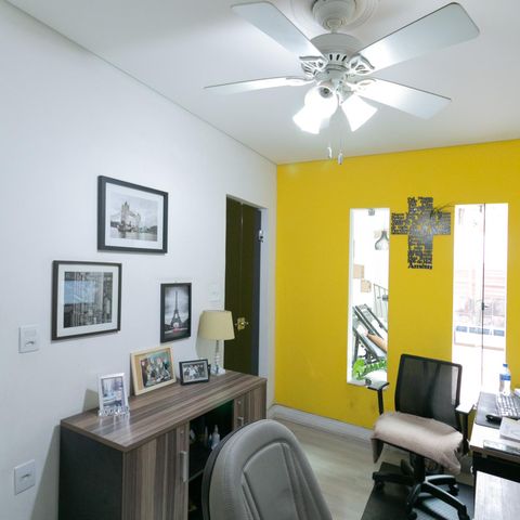 Casa à venda com 318m², 4 quartos e 3 vagasEscritório