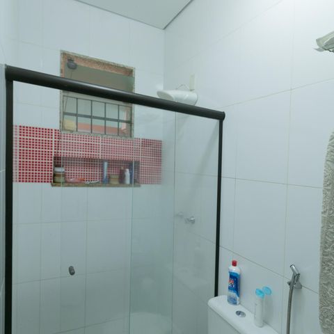 Casa à venda com 318m², 4 quartos e 3 vagasBanheiro