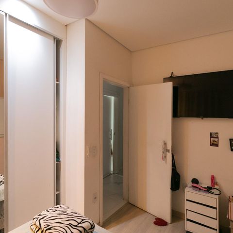 Casa à venda com 318m², 4 quartos e 3 vagasQuarto