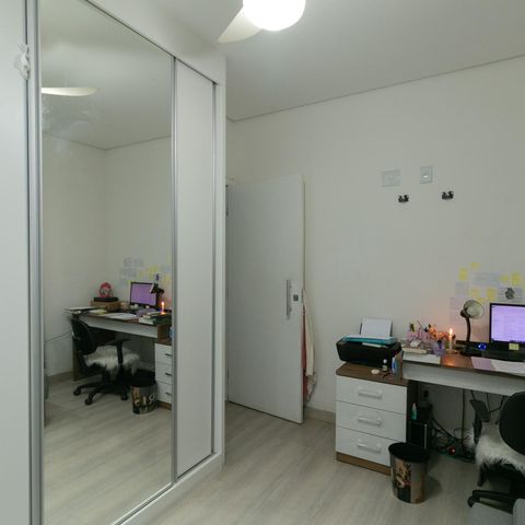 Casa à venda com 318m², 4 quartos e 3 vagasQuarto 3 