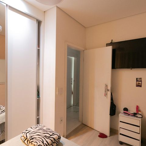 Casa à venda com 318m², 4 quartos e 3 vagasQuarto