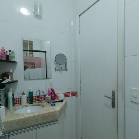 Casa à venda com 318m², 4 quartos e 3 vagasBanheiro