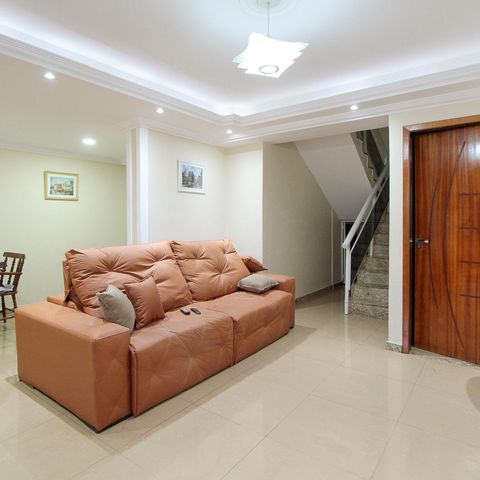 Casa de condomínio à venda com 300m², 4 quartos e 4 vagas Casa de condomínio à venda com 300m², 4 quartos e 4 vagasSala