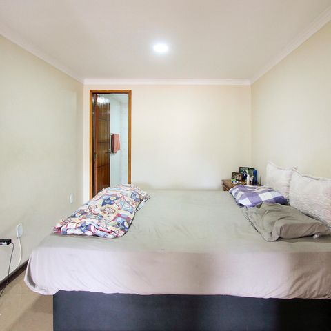 Casa de condomínio à venda com 300m², 4 quartos e 4 vagas Casa de condomínio à venda com 300m², 4 quartos e 4 vagasQuarto suíte 1