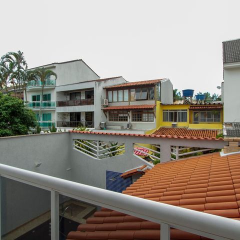 Casa de condomínio à venda com 300m², 4 quartos e 4 vagas Casa de condomínio à venda com 300m², 4 quartos e 4 vagasVaranda Quarto suíte 1 e 2