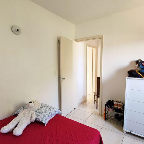 Casa à venda com 300m², 4 quartos e 3 vagas Casa à venda com 300m², 4 quartos e 3 vagasEdícula - Quarto