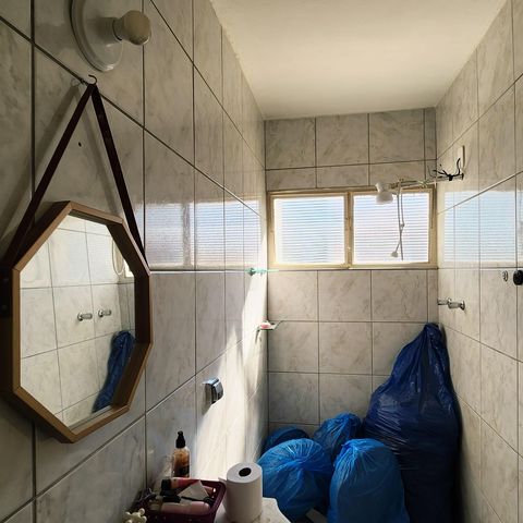 Casa à venda com 300m², 4 quartos e 3 vagas Casa à venda com 300m², 4 quartos e 3 vagasBanheiro