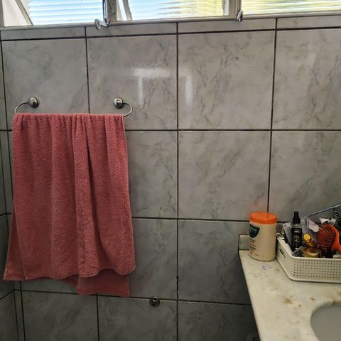 Casa à venda com 300m², 4 quartos e 3 vagas Casa à venda com 300m², 4 quartos e 3 vagasBanheiro de Serviço