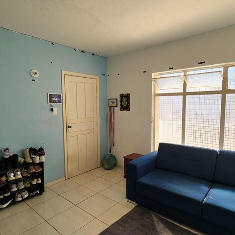 Casa à venda com 300m², 4 quartos e 3 vagas Casa à venda com 300m², 4 quartos e 3 vagasSala