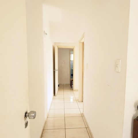 Casa à venda com 300m², 4 quartos e 3 vagas Casa à venda com 300m², 4 quartos e 3 vagasCorredor