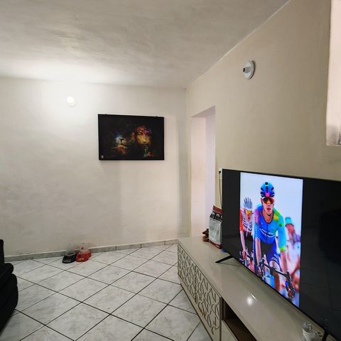 Casa à venda com 300m², 4 quartos e 3 vagas Casa à venda com 300m², 4 quartos e 3 vagasSala de TV