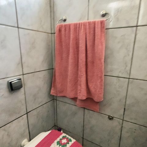 Casa à venda com 300m², 4 quartos e 3 vagas Casa à venda com 300m², 4 quartos e 3 vagasBanheiro de Serviço
