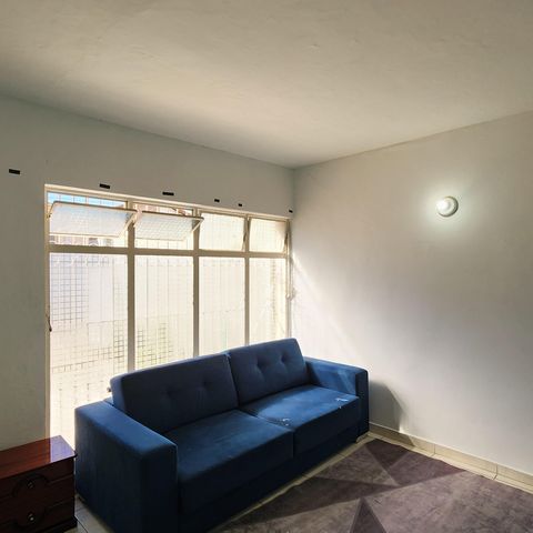 Casa à venda com 300m², 4 quartos e 3 vagas Casa à venda com 300m², 4 quartos e 3 vagasSala