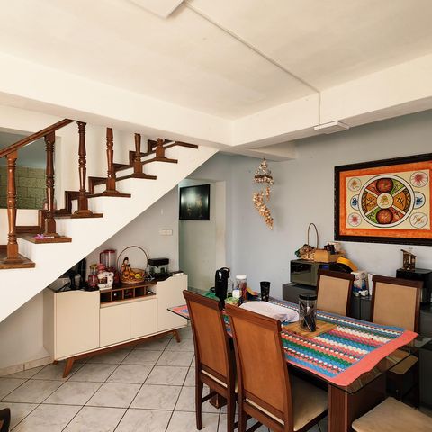 Casa à venda com 300m², 4 quartos e 3 vagas Casa à venda com 300m², 4 quartos e 3 vagasCozinha