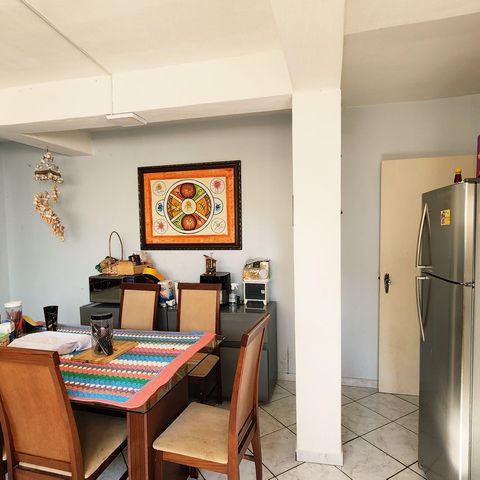 Casa à venda com 300m², 4 quartos e 3 vagas Casa à venda com 300m², 4 quartos e 3 vagasCozinha