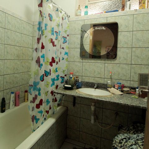 Apartamento à venda com 83m², 3 quartos e sem vagaBanheiro