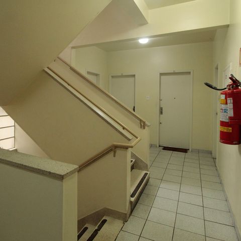 Apartamento à venda com 83m², 3 quartos e sem vagaCorredor