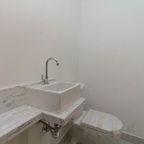 Apartamento à venda com 81m², 2 quartos e 2 vagasLavabo da Sala