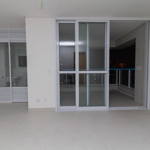 Apartamento à venda com 81m², 2 quartos e 2 vagasSala e Cozinha