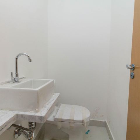 Apartamento à venda com 81m², 2 quartos e 2 vagasLavabo da Sala