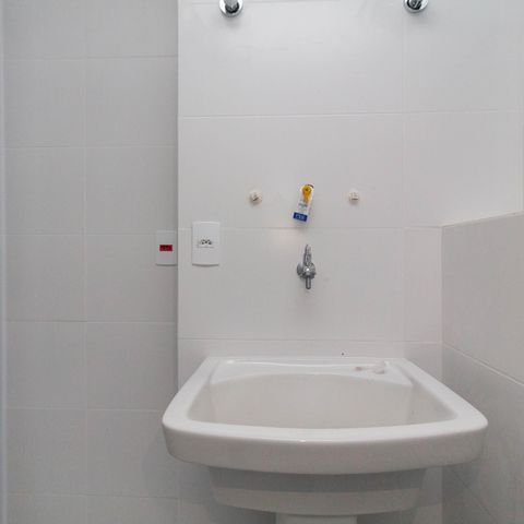 Apartamento à venda com 81m², 2 quartos e 2 vagasÁrea de Serviço