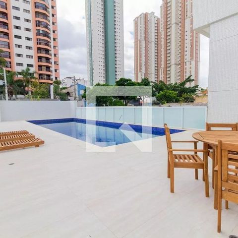 Apartamento à venda com 81m², 2 quartos e 2 vagasÁrea comum - Piscina
