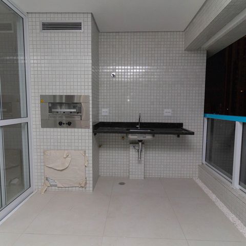 Apartamento à venda com 81m², 2 quartos e 2 vagasVaranda Sala e Cozinha