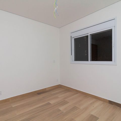 Apartamento à venda com 81m², 2 quartos e 2 vagasQuarto 2